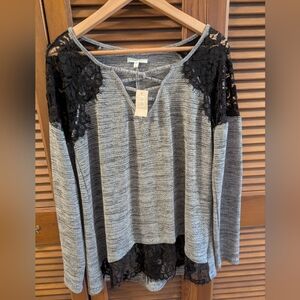 Maurices Womens Long Sleeve Blouse Gray Black Lace Glitter Accents Size L.
